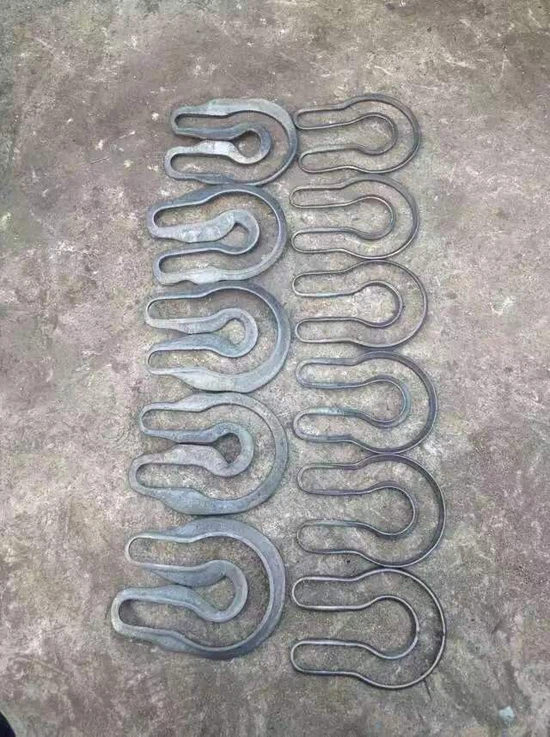 4 4